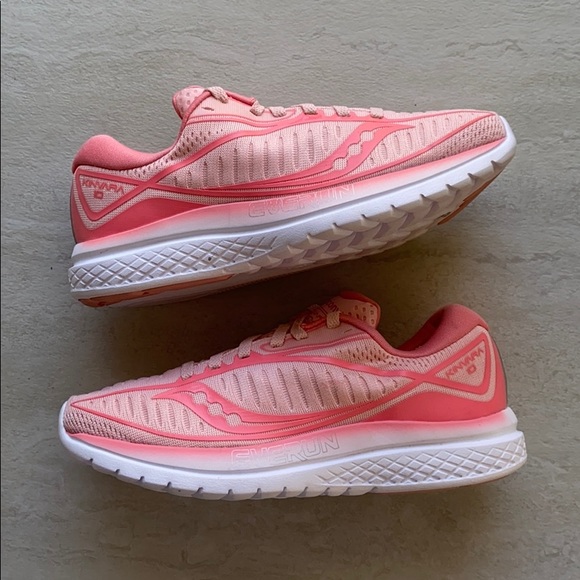 NWT Saucony Kinvara running sneakers rose - Picture 3 of 9